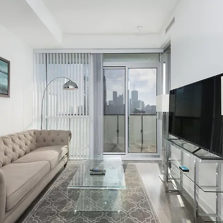 Diamond Vacation Homes - Eaton Centre